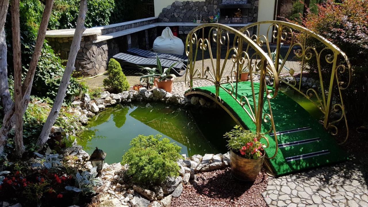 Luxury Apartments With Pool And Sauna In The Villa Cernăuți Exterior foto