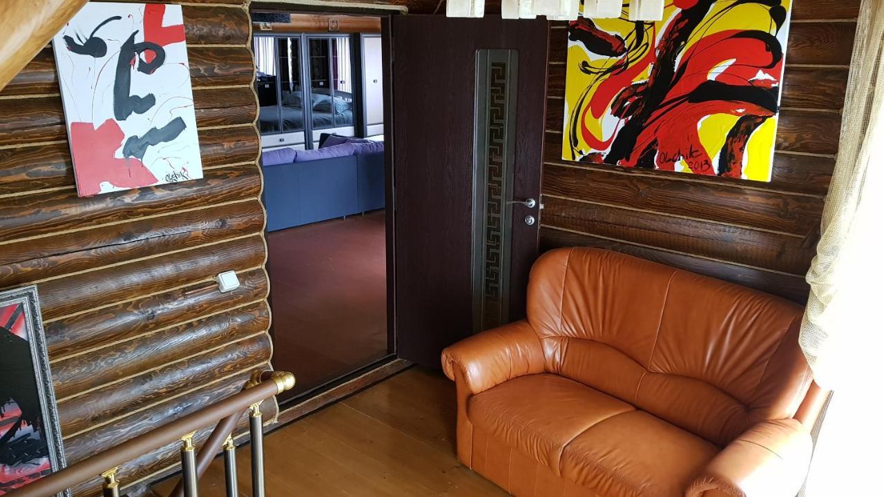 Luxury Apartments With Pool And Sauna In The Villa Cernăuți Exterior foto