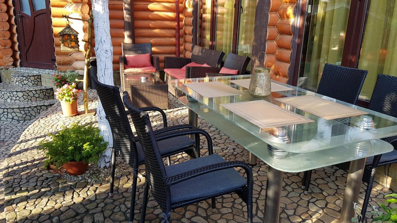 Luxury Apartments With Pool And Sauna In The Villa Cernăuți Exterior foto