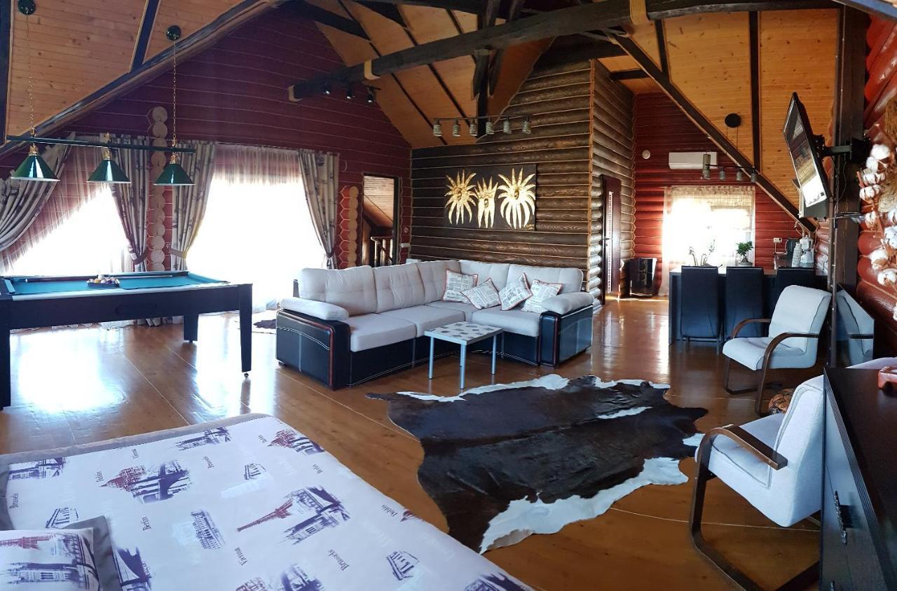 Luxury Apartments With Pool And Sauna In The Villa Cernăuți Exterior foto