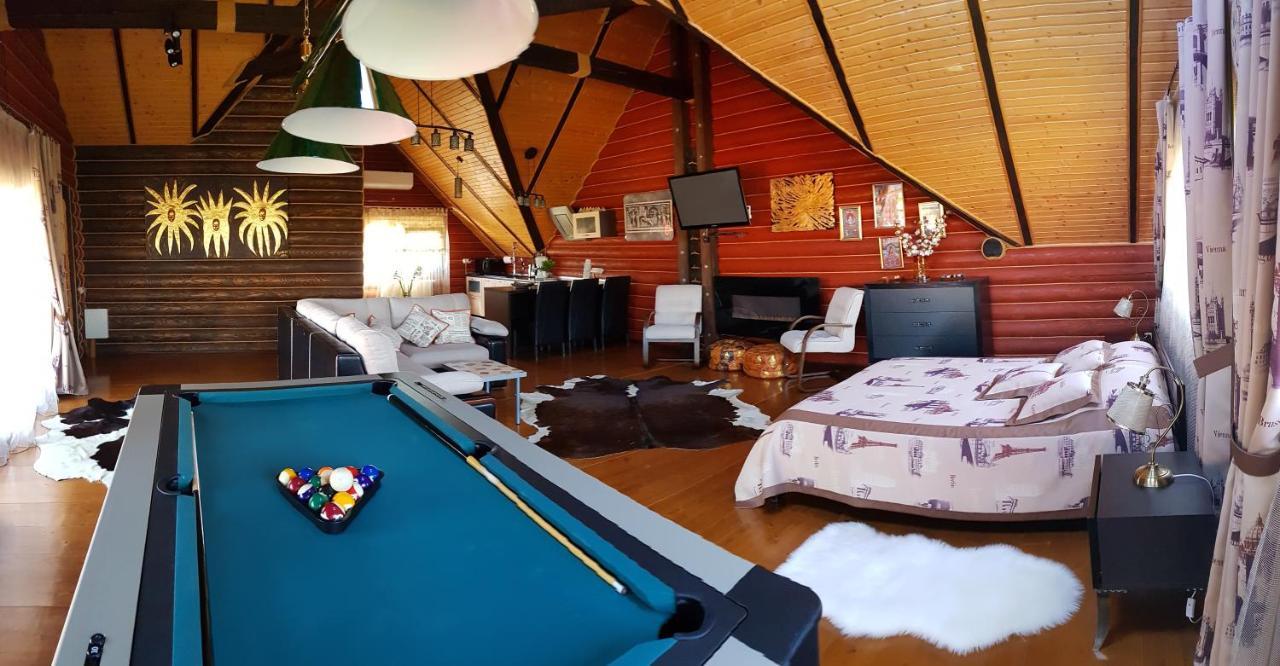 Luxury Apartments With Pool And Sauna In The Villa Cernăuți Exterior foto