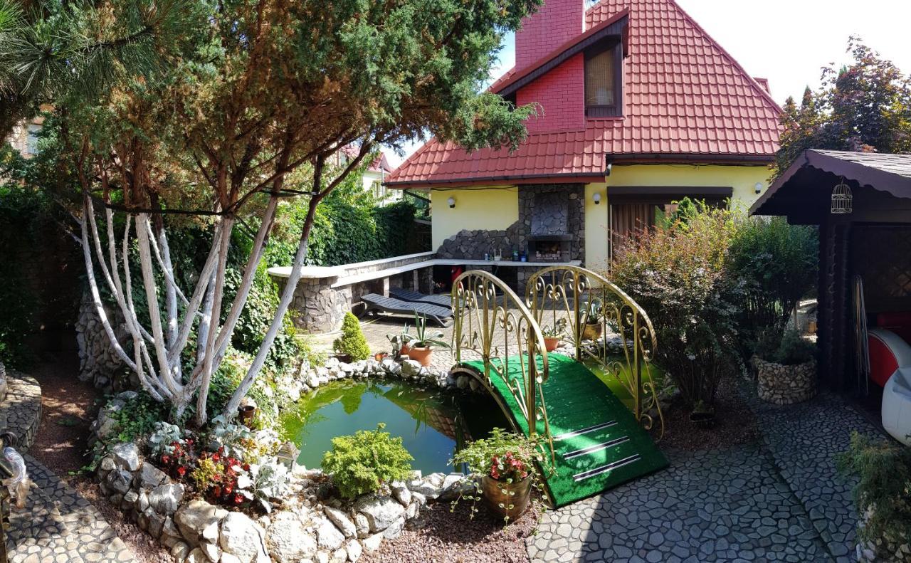 Luxury Apartments With Pool And Sauna In The Villa Cernăuți Exterior foto