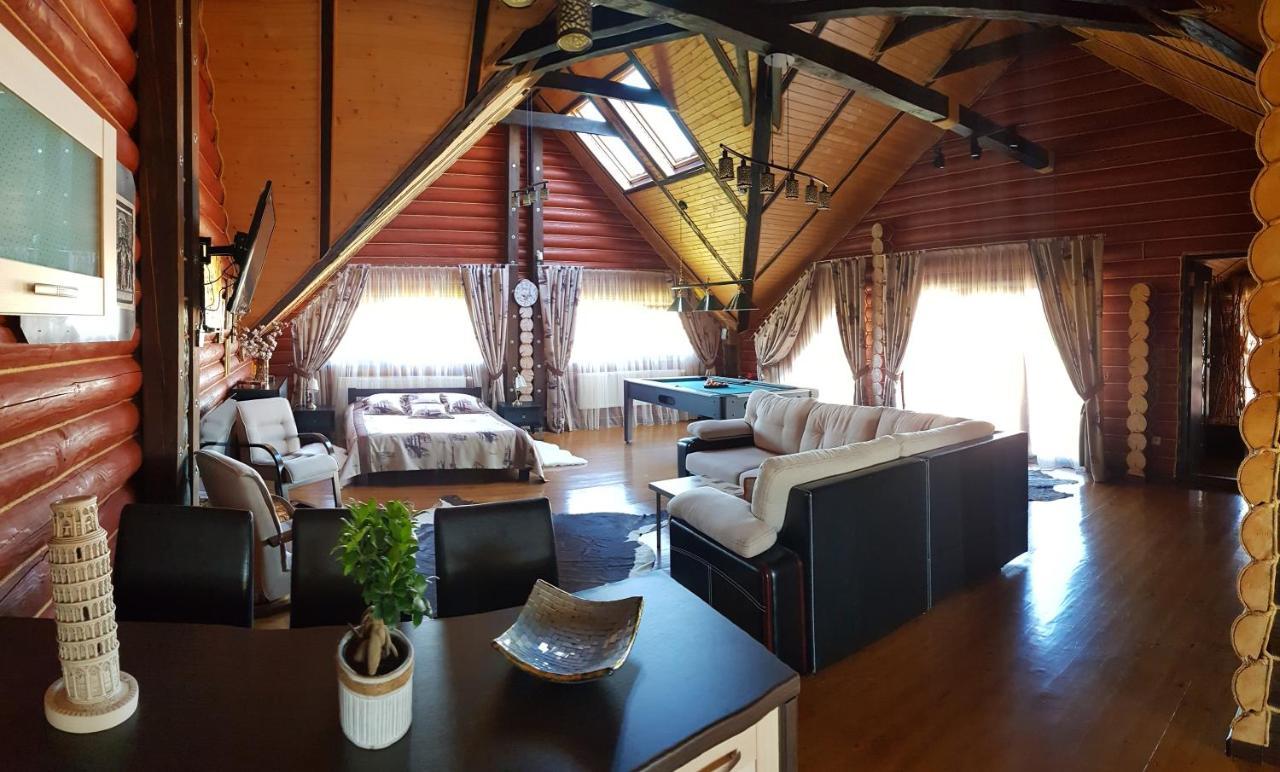 Luxury Apartments With Pool And Sauna In The Villa Cernăuți Exterior foto