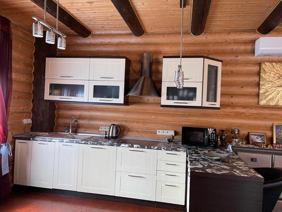 Luxury Apartments With Pool And Sauna In The Villa Cernăuți Exterior foto